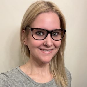 Meet your Posher, Amy